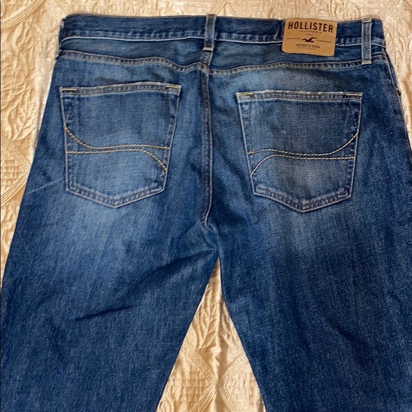 Hollisters Jeans with w34 x 32L - Picture 3 of 7